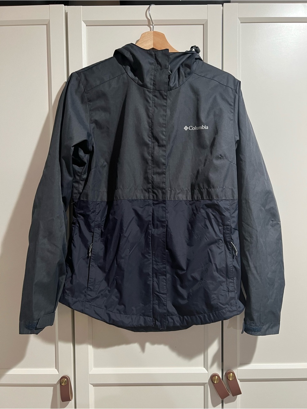 Women’s Columbia Abbotsville Lightweight Wind Breaker